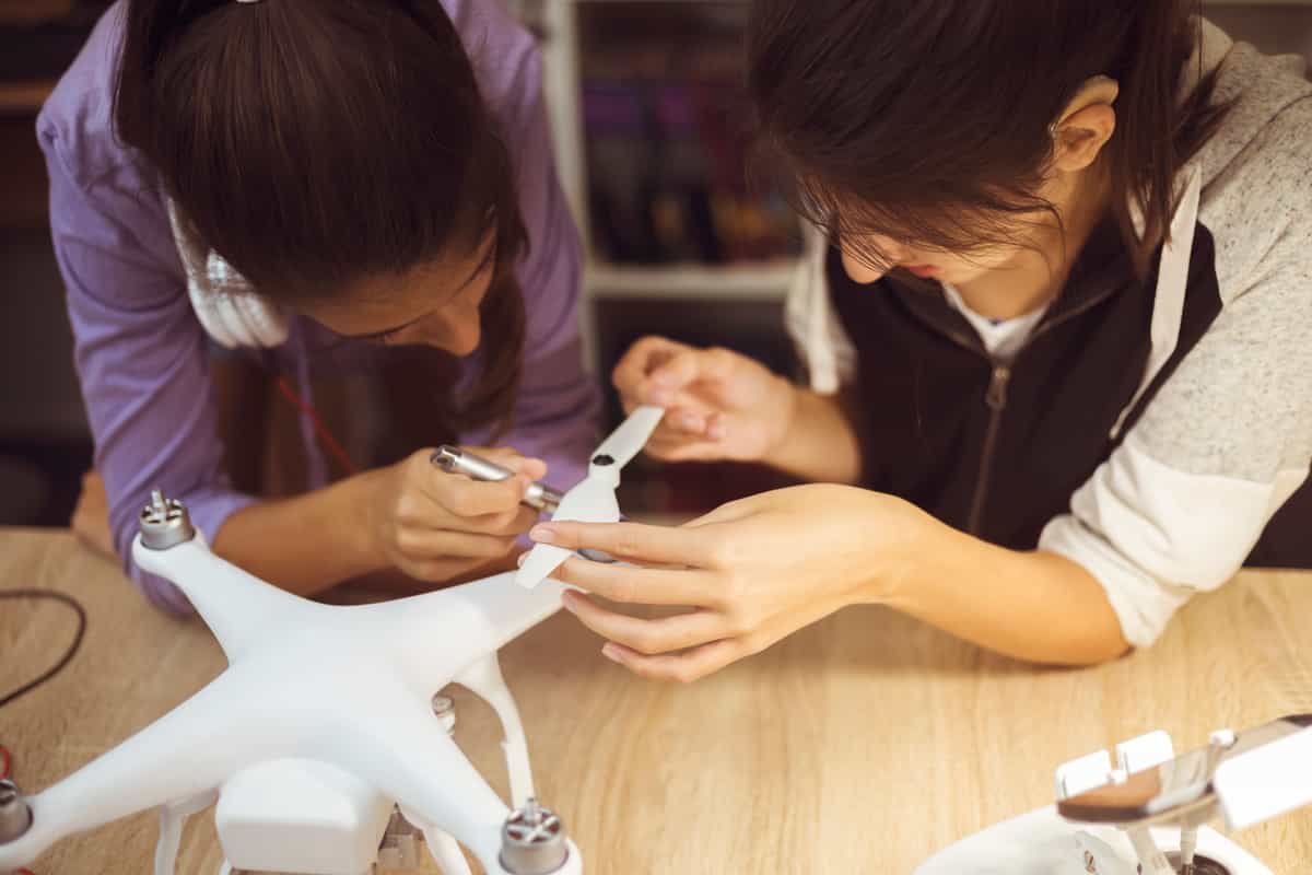 15 Companies Founded by Amazing Young Entrepreneurs  www.businessnewsdaily.com