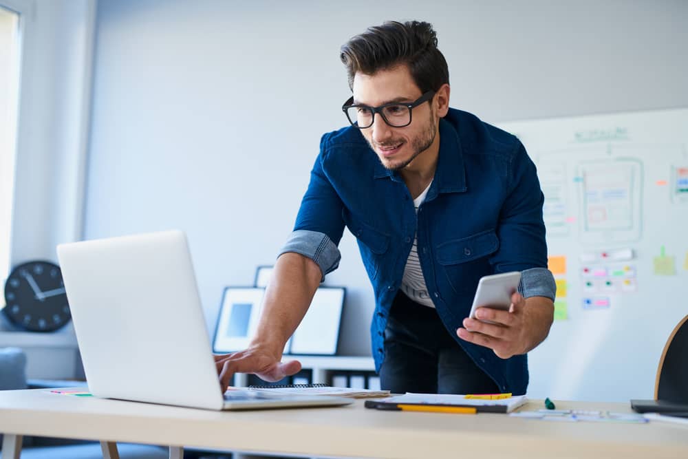 Salary vs. Hourly: What’s Better for Your Business?