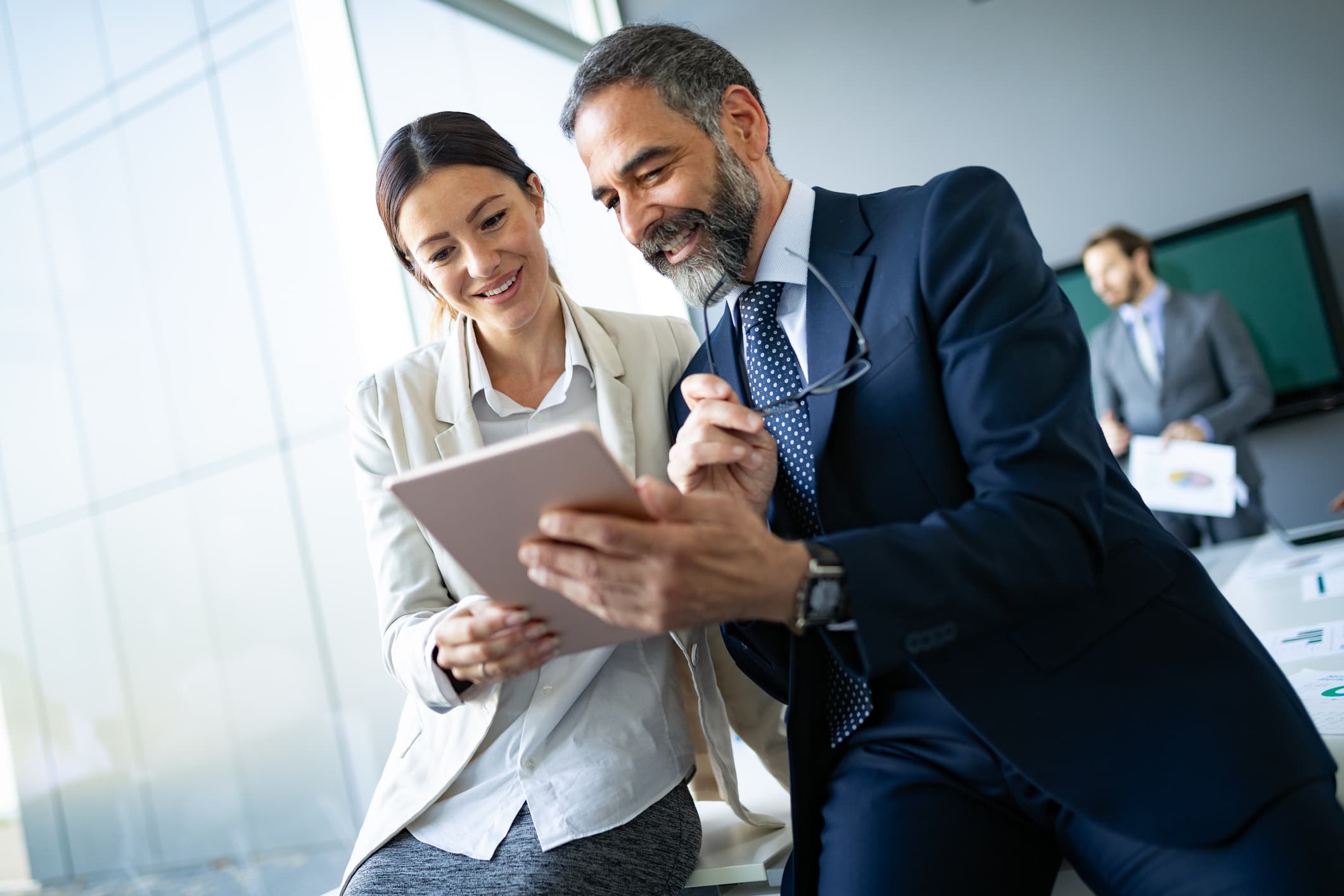 What Is a Business Consultant? - thumbnail