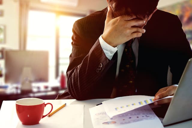 Stressed Out! Unrealistic Expectations Put the Pressure on Workers - thumbnail